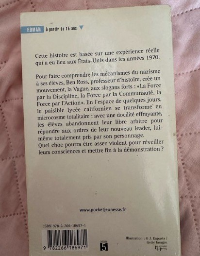 la vague todd strasser résumé